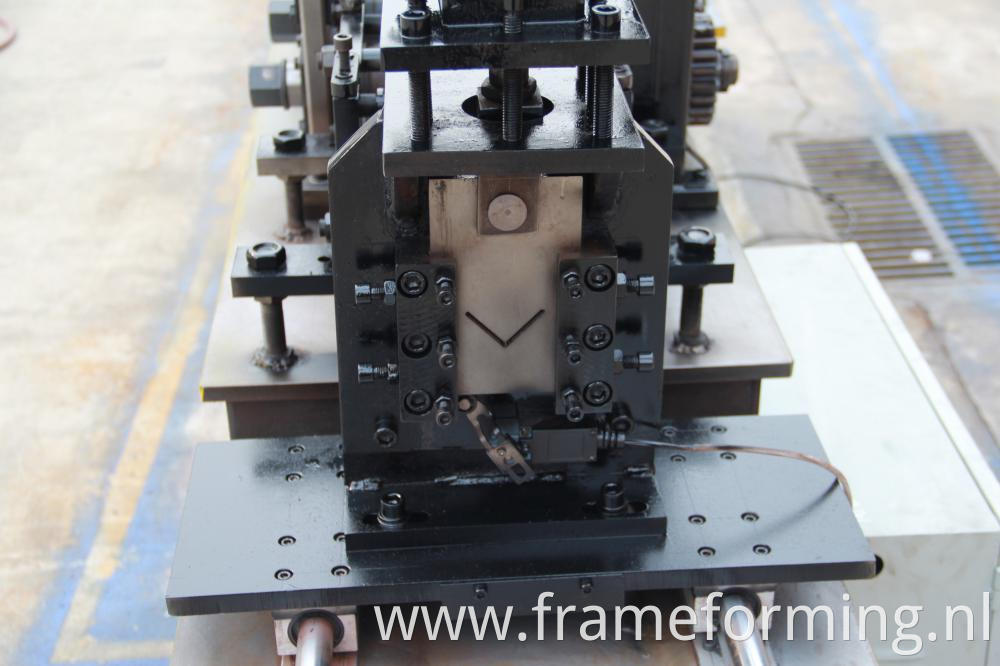 Wall Angle Iron Making Machine Wall Angle Rolling Machine